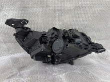 Laden Sie das Bild in den Galerie-Viewer, Frontscheinwerfer Peugeot 208 73313327 Full LED Links Scheinwerfer Headlight SCH1361849605af