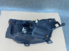 Load image into Gallery viewer, Frontscheinwerfer Skoda Kamiq 658941015 Full LED Links Scheinwerfer Headlight SCH3209431626tc