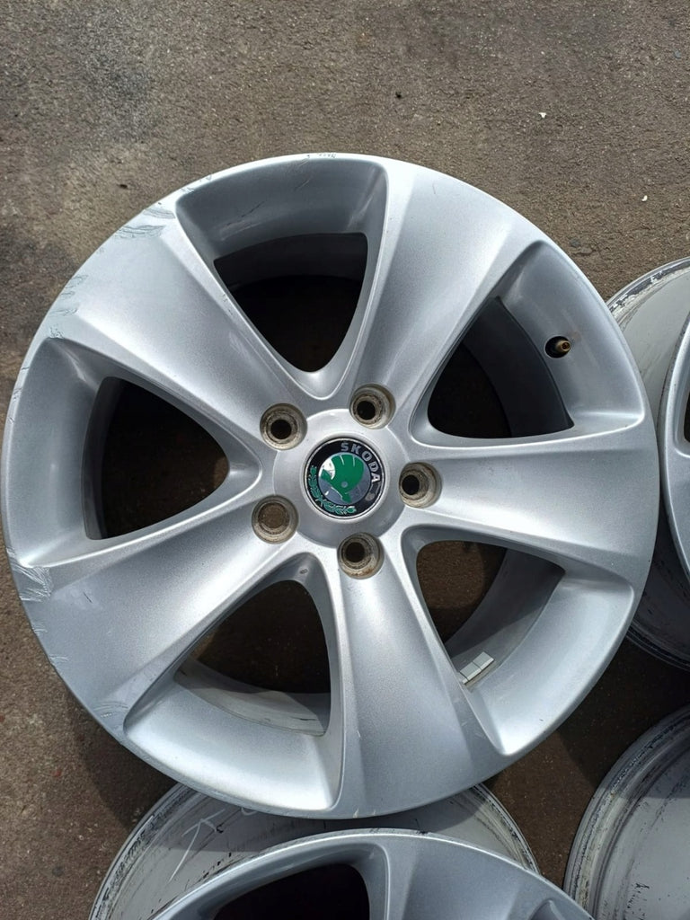 4x Alufelge 16 Zoll 7.0" 5x112 45ET 5T0601025N Skoda Yeti Rim Wheel FEL5433762081nb