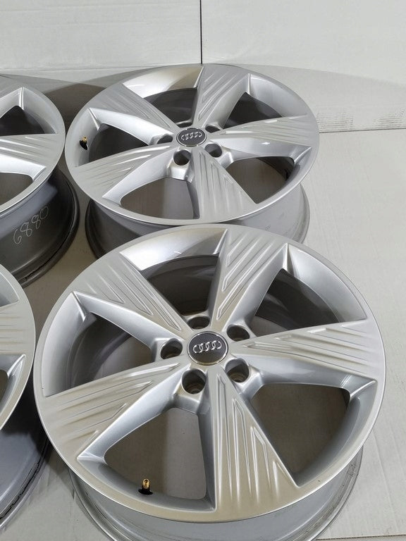 4x Alufelge 19 Zoll 8.0" 5x112 45ET Glanz Silber 89A601025B Audi E-Tron FEL3618009617ty