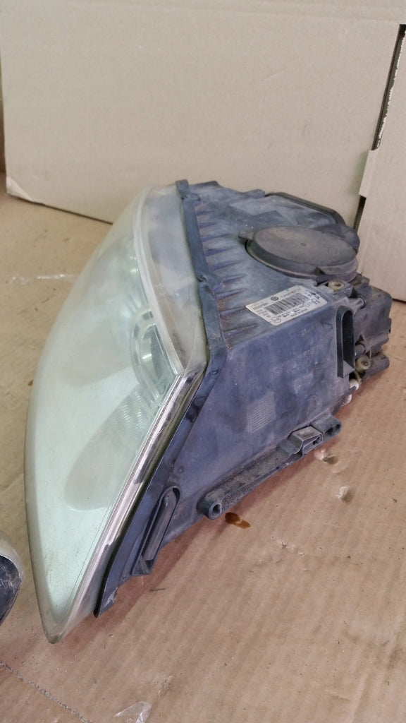 Frontscheinwerfer VW Touareg 7L6941015BK Xenon Ein Stück (Rechts oder Links)
