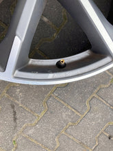 Laden Sie das Bild in den Galerie-Viewer, 1x Alufelge 19 Zoll 8.5" 5x112 38ET Glanz Silber 83A601025 Audi Q3 Rim Wheel FEL5577545734bo