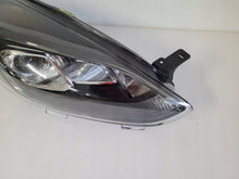 Load image into Gallery viewer, Frontscheinwerfer Ford Fiesta Rechts Scheinwerfer Headlight SCH7981871630np