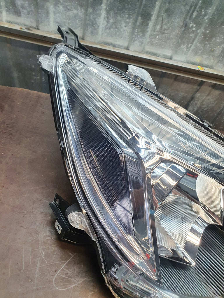 Frontscheinwerfer Mitsubishi Space Star Rechts Scheinwerfer Headlight