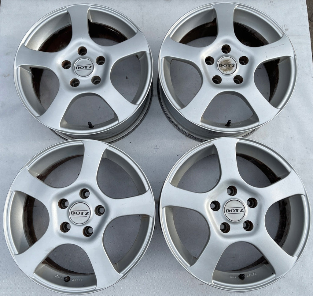 4x Alufelge 16 Zoll 6.5" 5x114.3 40ET Nissan Rim Wheel FEL7038495241dz