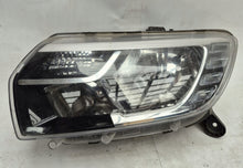 Laden Sie das Bild in den Galerie-Viewer, Frontscheinwerfer Dacia Logan Sandero II 260605665R Links Scheinwerfer Headlight SCH3322852854kx