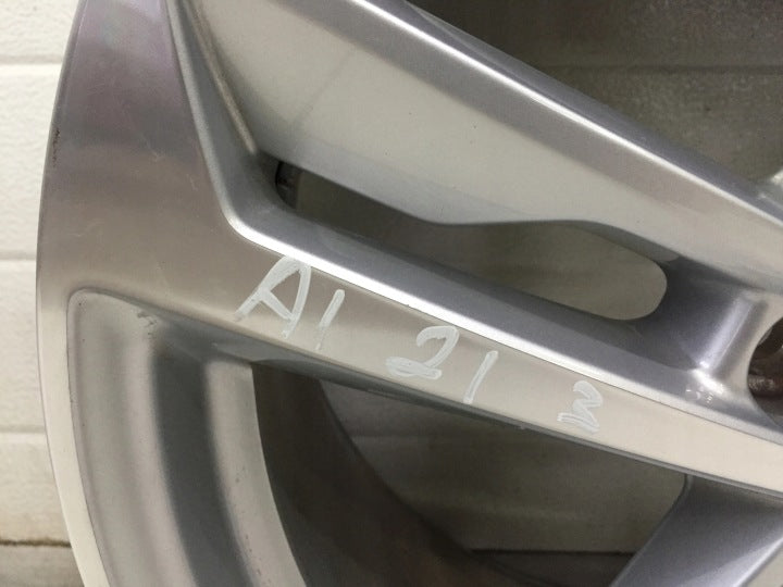1x Alufelge 17 Zoll 7.5" 5x100 46ET Glanz Silber 82A601025K Audi A1 Rim Wheel FEL7906119496ja