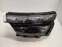 Laden Sie das Bild in den Galerie-Viewer, Frontscheinwerfer Skoda Kamiq 658941015F 658941016D Full LED Rechts oder Links SCH1819570036fa