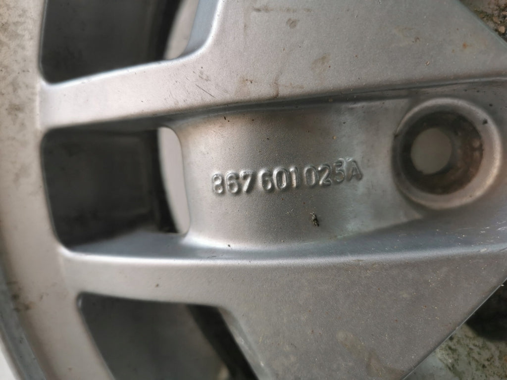 1x Alufelge 13 Zoll 4.5" 4x100 867601025A VW Golf Rim Wheel