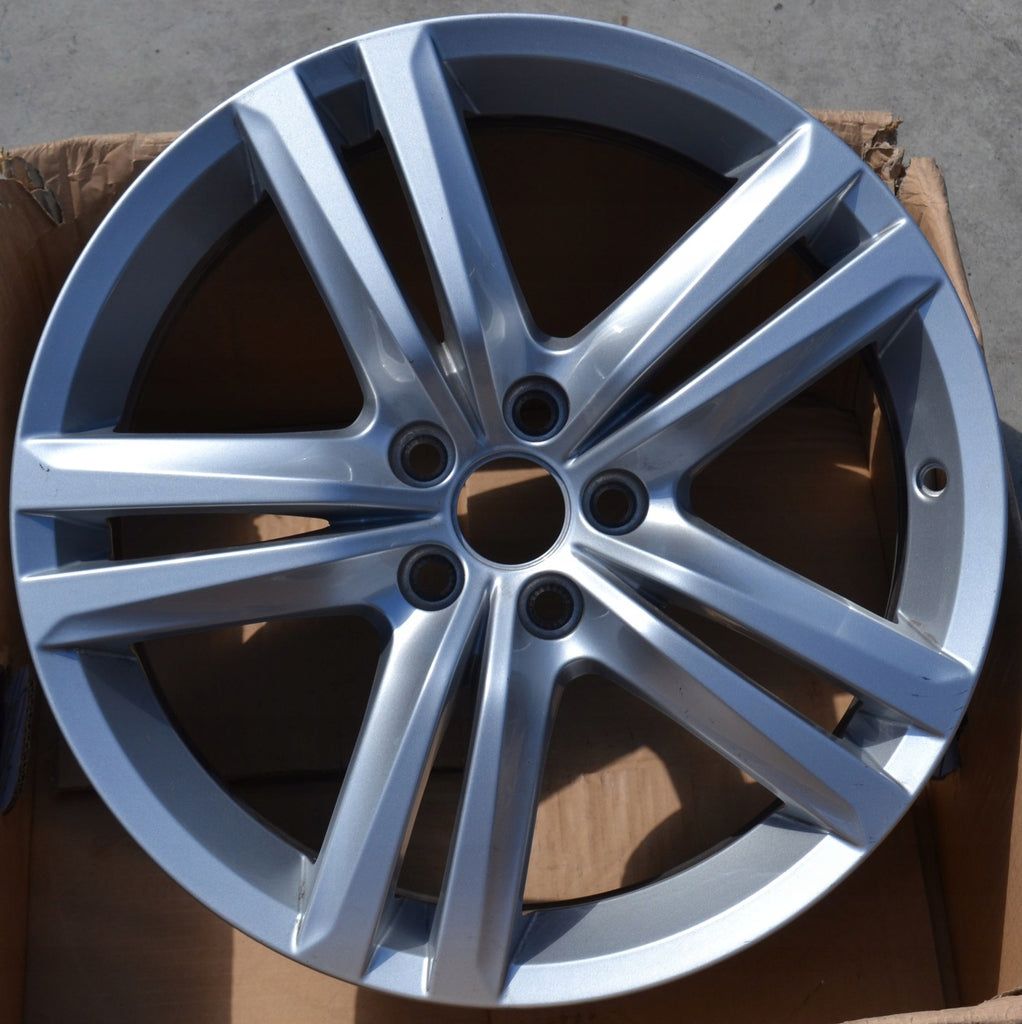 1x Alufelge 17 Zoll 7.0" 5x112 43ET 6J0601025D Seat Toledo Rim Wheel