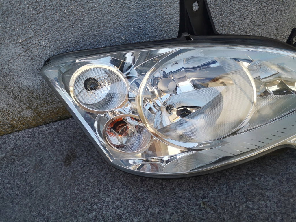 Frontscheinwerfer Mercedes-Benz Vito W639 A6398201961 Rechts Headlight SCH7090318290bi