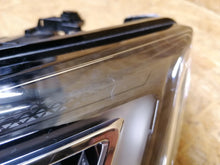 Laden Sie das Bild in den Galerie-Viewer, Frontscheinwerfer Seat Ateca 576941031B Full LED Links Scheinwerfer Headlight SCH3828887140xn