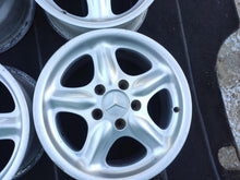 Load image into Gallery viewer, 4x Alufelge 15 Zoll 7.0" 5x112 37ET 2024011202 Mercedes-Benz W211 W124 W203 W210 FEL4372918227fa