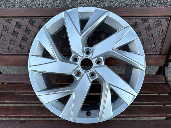 1x Alufelge 18 Zoll 7.0" 5x112 43ET Glanz Silber 5NA601025AD VW Tiguan Rim Wheel FEL2598388958vu