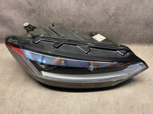 Laden Sie das Bild in den Galerie-Viewer, Frontscheinwerfer VW Touran 5TB941082A 005TB941082A LED Rechts Headlight