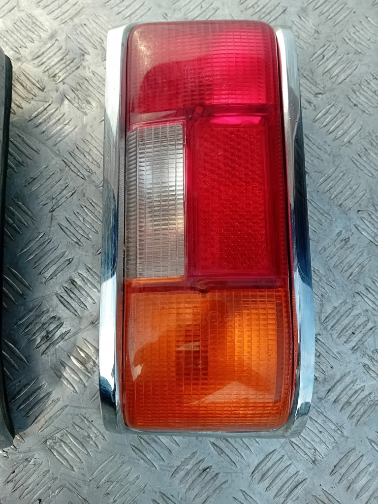 Frontscheinwerfer Mercedes-Benz W115 Ein Stück (Rechts oder Links) Headlight