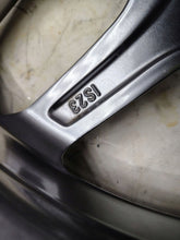 Laden Sie das Bild in den Galerie-Viewer, 1x Alufelge 18 Zoll 5x112 5A324D5 BMW 5 Rim Wheel FEL8116607378vw
