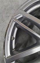 Load image into Gallery viewer, 1x Alufelge 18 Zoll 8.5&quot; 5x112 50ET Glanz Silber 8S0601025M Audi Tt Rim Wheel