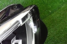 Laden Sie das Bild in den Galerie-Viewer, Frontscheinwerfer BMW 1 F40 9482808-10 Rechts Scheinwerfer Headlight SCH2308329838cp