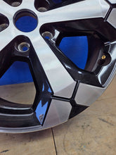 Laden Sie das Bild in den Galerie-Viewer, 1x Alufelge 18 Zoll 6.5" 5x114.3 32ET 403000722R Dacia Duster Rim Wheel FEL3720998202ds