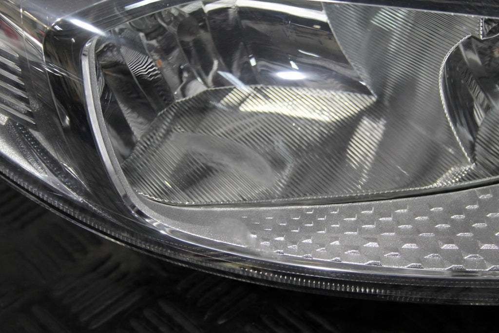 Frontscheinwerfer Ford Focus F1EB-13W029-AEA LED Rechts Scheinwerfer Headlight