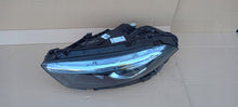 Laden Sie das Bild in den Galerie-Viewer, Frontscheinwerfer Mercedes-Benz A1779065704 1EX2862 Links Scheinwerfer Headlight SCH6472620302ps