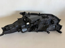 Laden Sie das Bild in den Galerie-Viewer, Frontscheinwerfer Toyota Yaris Rechts Scheinwerfer Headlight SCH9126590744hp