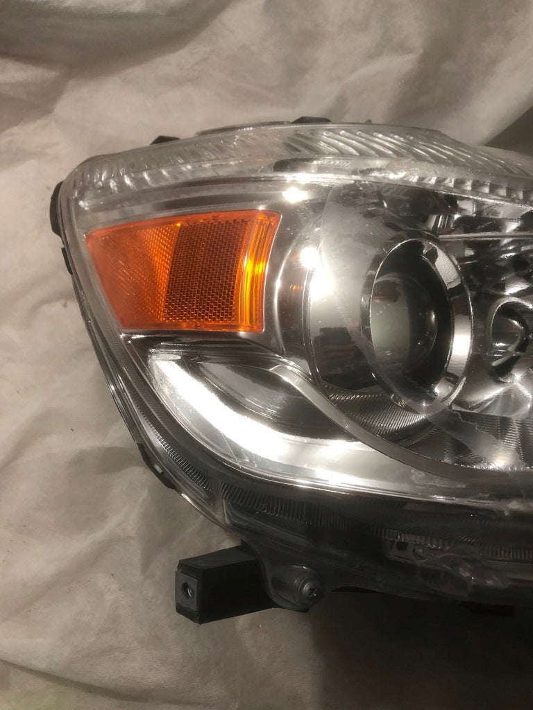 Frontscheinwerfer Mitsubishi Asx 8301B588 Rechts Scheinwerfer Headlight