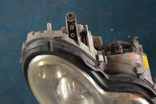 Laden Sie das Bild in den Galerie-Viewer, Frontscheinwerfer Mercedes-Benz W203 A2038203861 0301166176 Rechts Headlight SCH5952419730qn