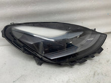 Laden Sie das Bild in den Galerie-Viewer, Frontscheinwerfer Tesla Model 3 1514953-00-D Full LED Rechts Headlight