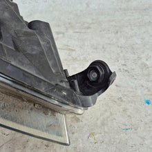 Load image into Gallery viewer, Frontscheinwerfer Skoda Fabia III 6V1941016A Rechts Scheinwerfer Headlight SCH6593535860se