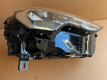 Laden Sie das Bild in den Galerie-Viewer, Frontscheinwerfer Audi Q3 83A941012 Full LED Rechts Scheinwerfer Headlight SCH8037397339sj
