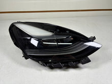 Laden Sie das Bild in den Galerie-Viewer, Frontscheinwerfer Tesla 3 Y 1514953-00 Rechts Scheinwerfer Headlight