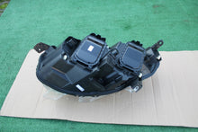 Load image into Gallery viewer, Frontscheinwerfer Citroën Jumpy Vivaro C 9808567880-00 Rechts Headlight SCH3354038463ne