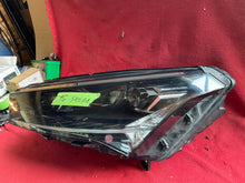 Laden Sie das Bild in den Galerie-Viewer, Frontscheinwerfer Skoda Enyaq 5LB941015A Full LED Links Scheinwerfer Headlight