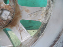 Load image into Gallery viewer, 1x Alufelge 16 Zoll 6.5" 5x120 51ET Glanz Silber 7E0601025N VW I Rim Wheel FEL6593764514gd
