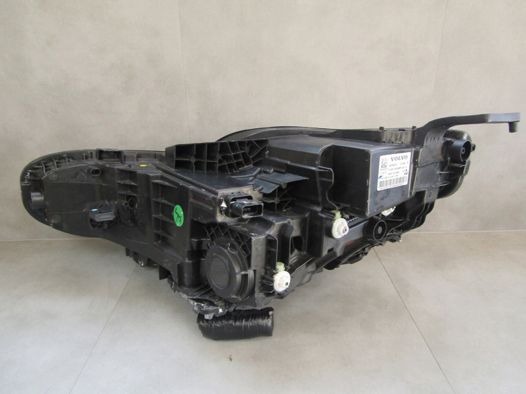 Frontscheinwerfer Volvo 80000628 LED Rechts Scheinwerfer Headlight SCH8122061464sq