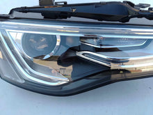 Laden Sie das Bild in den Galerie-Viewer, Frontscheinwerfer Audi A5 8T0941006C Xenon Ein Stück (Rechts oder Links) SCH2845952837cp
