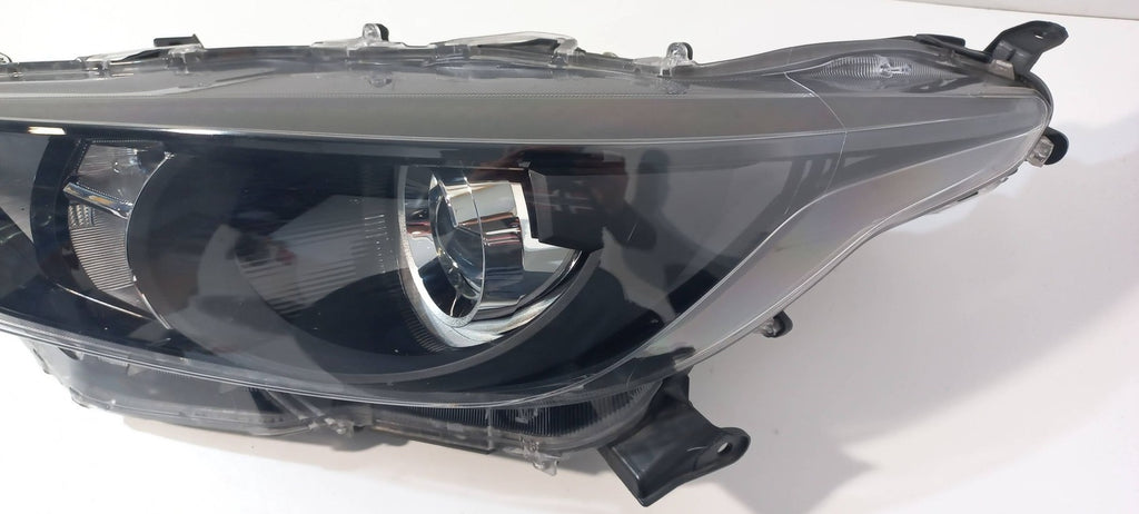 Frontscheinwerfer Toyota Yaris Links Scheinwerfer Headlight