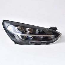 Laden Sie das Bild in den Galerie-Viewer, Frontscheinwerfer Ford Focus MX7B-13E014-ED Rechts Scheinwerfer Headlight