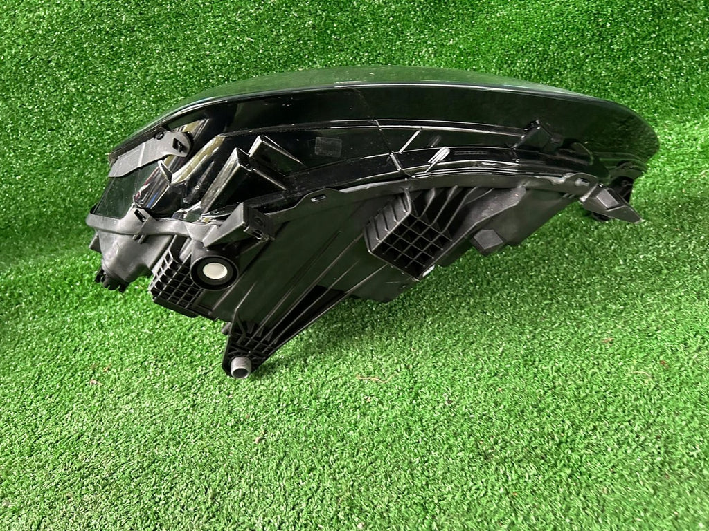 Frontscheinwerfer Audi A1 82A941004 Rechts Scheinwerfer Headlight