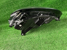 Laden Sie das Bild in den Galerie-Viewer, Frontscheinwerfer Audi A1 82A941004 Rechts Scheinwerfer Headlight