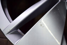 Laden Sie das Bild in den Galerie-Viewer, 1x Alufelge 19 Zoll 8.0&quot; 5x112 45ET Glanz Silber 5LA601025B Skoda Enyaq