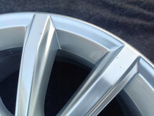 Load image into Gallery viewer, 1x Alufelge 17 Zoll 7.0" 5x112 40ET Glanz Silber 3G0601025D VW Passat B8 FEL3437889110hr