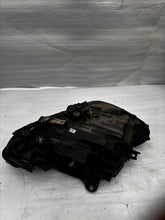 Laden Sie das Bild in den Galerie-Viewer, Frontscheinwerfer BMW F40 9482807 LED Links Scheinwerfer Headlight SCH7425068626bp