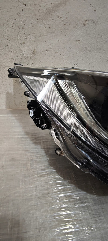 Frontscheinwerfer Toyota Corolla 811110-02S70 LED Rechts Scheinwerfer Headlight SCH3631113826ig
