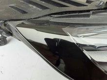 Laden Sie das Bild in den Galerie-Viewer, Frontscheinwerfer BMW 7 9879936-13 LED Rechts Scheinwerfer Headlight SCH9122619132dc