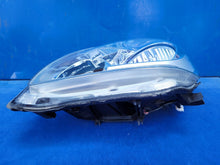 Laden Sie das Bild in den Galerie-Viewer, Frontscheinwerfer Toyota Verso 81150-0F100-00 81150-0F100 Xenon Links Headlight SCH6976454209pk