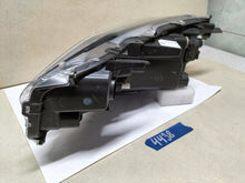Laden Sie das Bild in den Galerie-Viewer, Frontscheinwerfer Toyota Yaris Cross 8739653-02 Full LED Rechts Headlight SCH3799781667xy