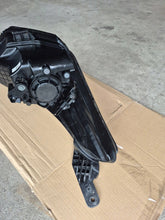 Load image into Gallery viewer, Frontscheinwerfer Hyundai I20 01048099900010 92101C8000 Links Headlight